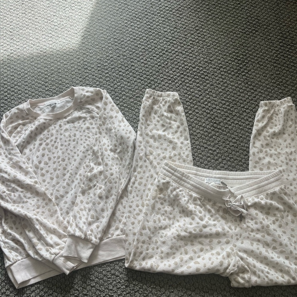 PJ Salvage Cream and Tan Leopard Print Lounge Set